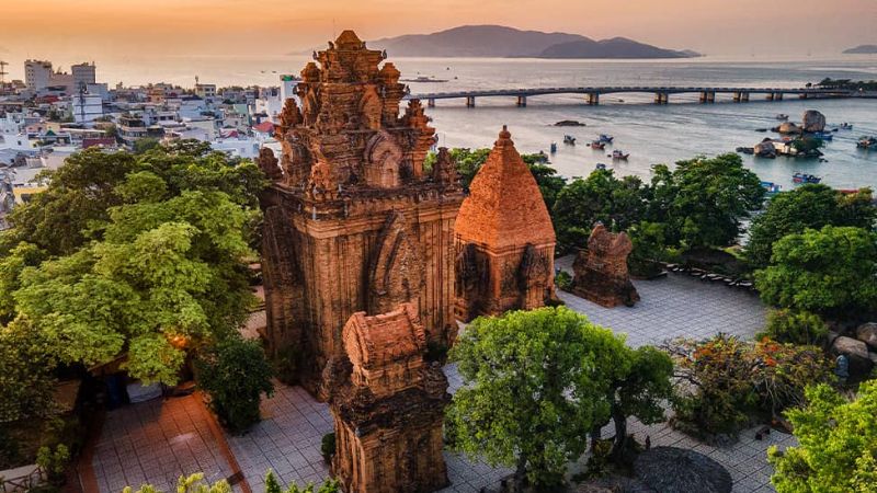 Tháp Bà Ponagar Nha Trang